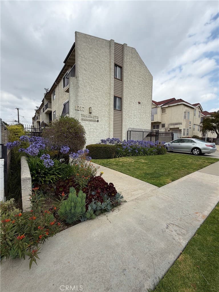 1217 W 168th