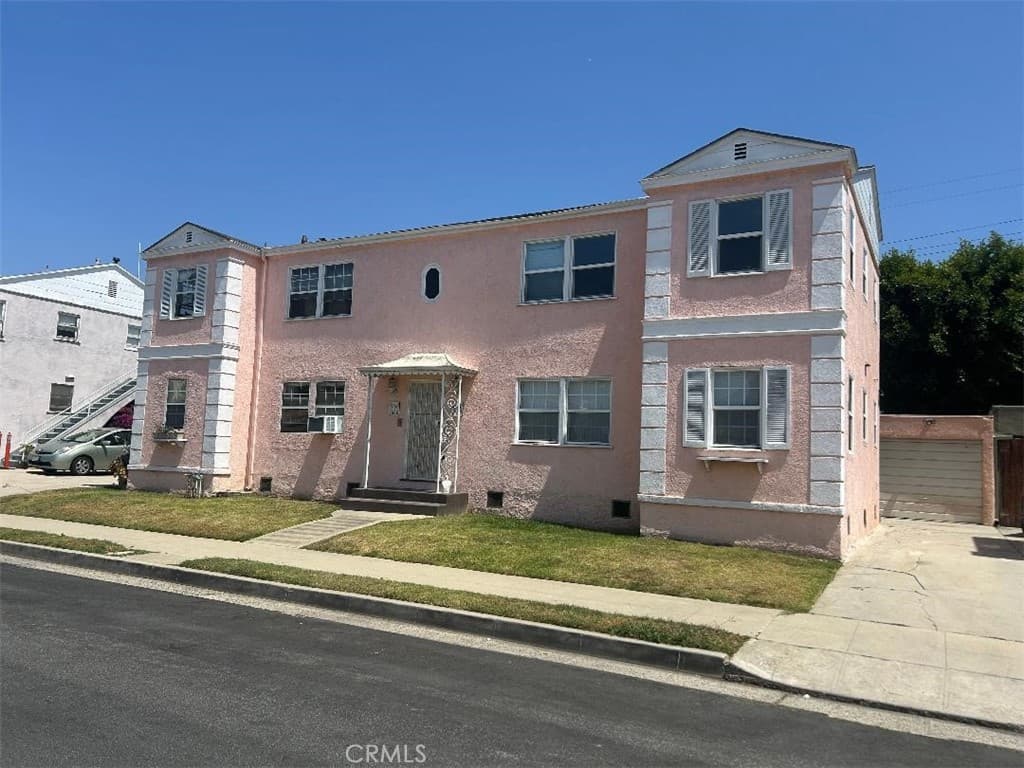 1666 La Fayette 4