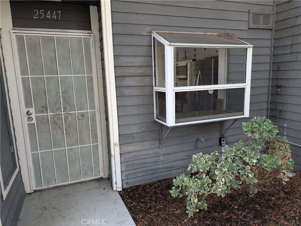 25447 Pine Creek