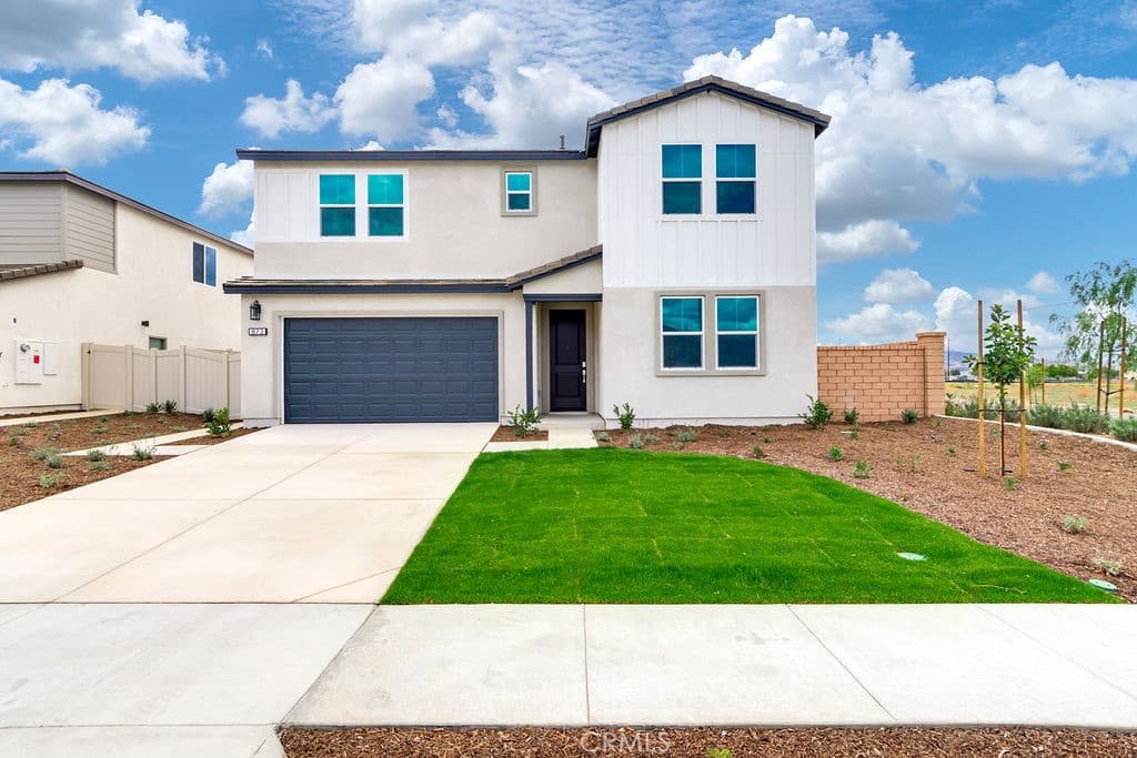 873 Railway Lane