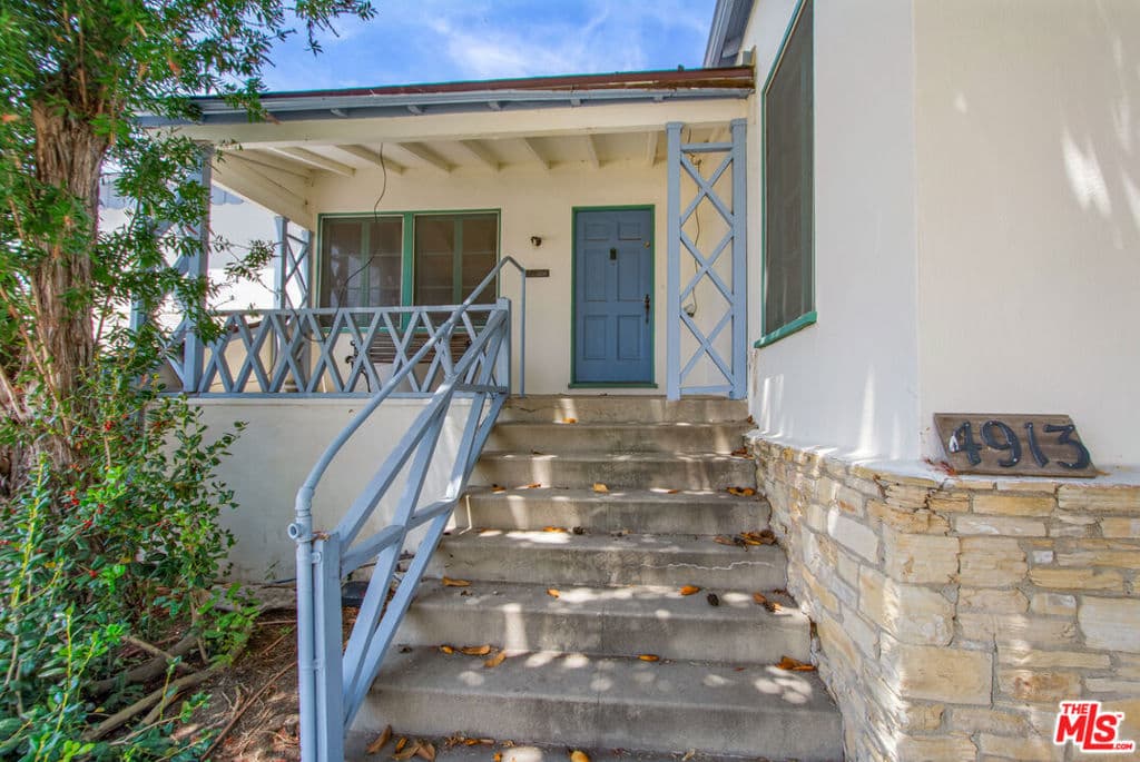 4913 Presidio Drive