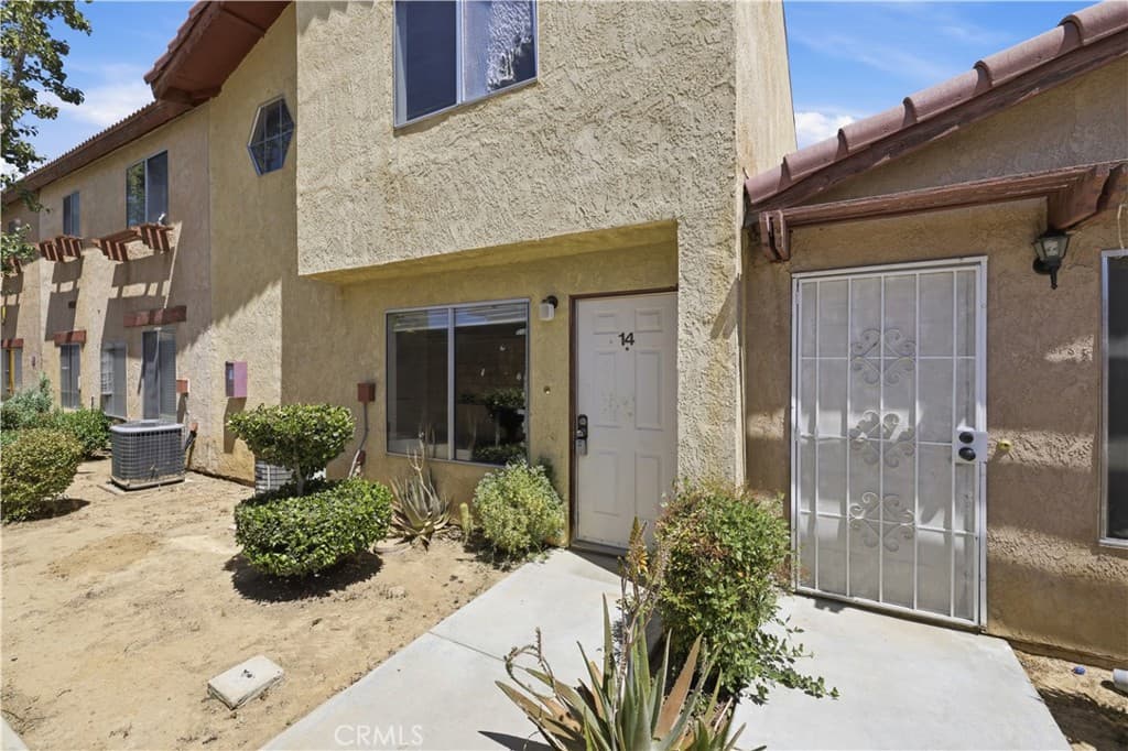 1700 E Avenue Q14 14