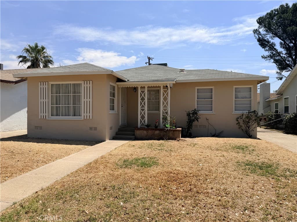 3857 N Sierra