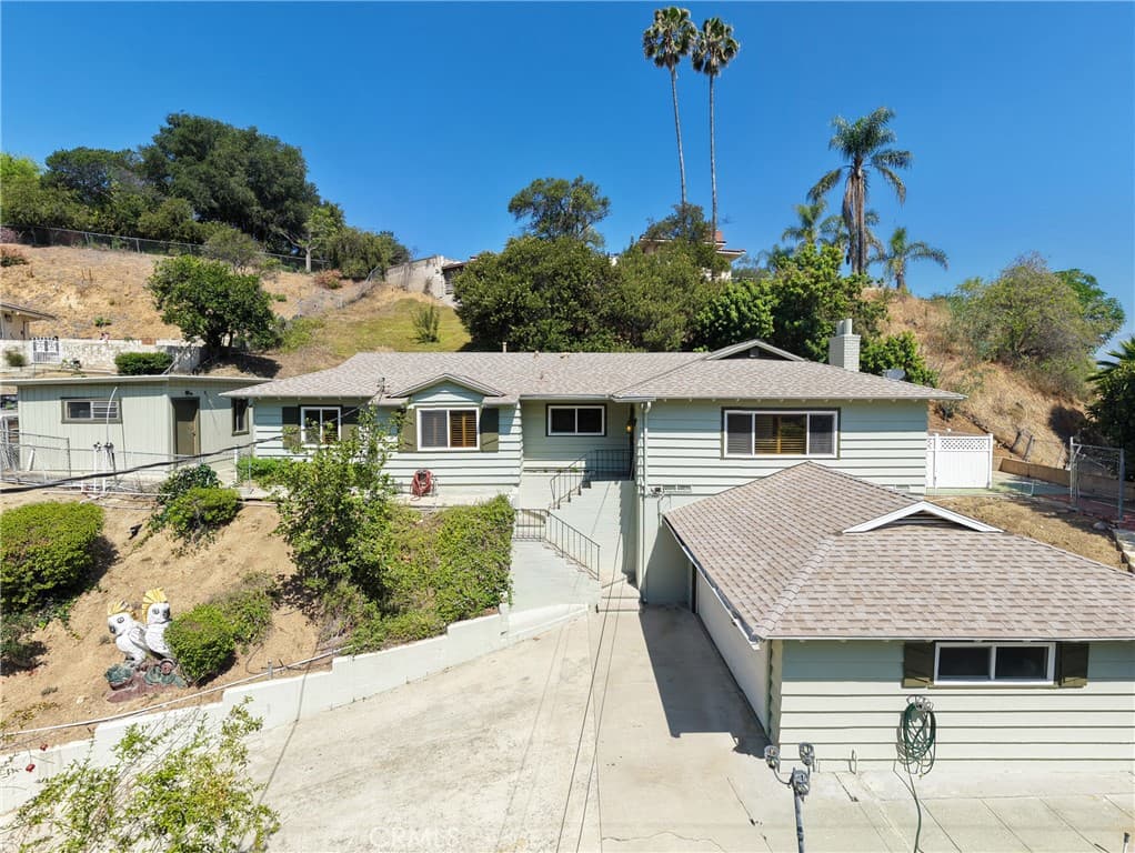 1845 Canyon