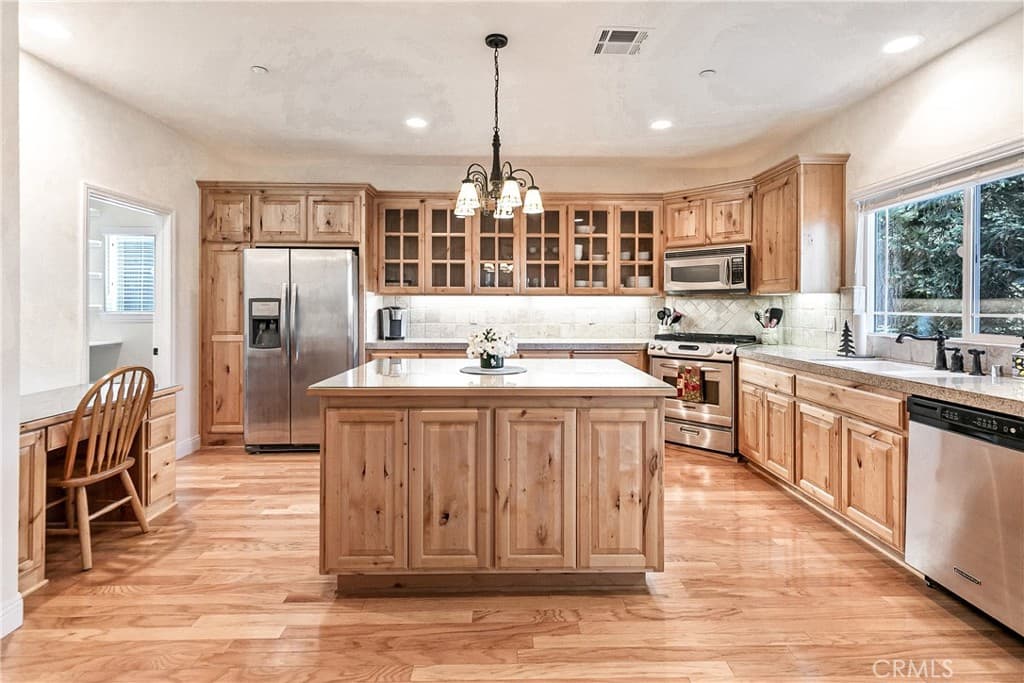 27376 Pinewood Drive