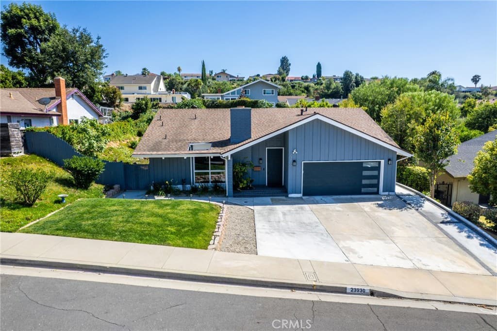 23930 Sapphire Canyon