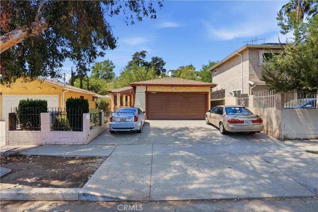 5943 Benner
