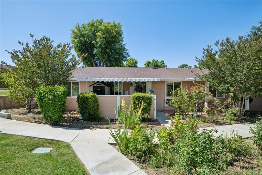 19153 Avenue Of The Oaks A