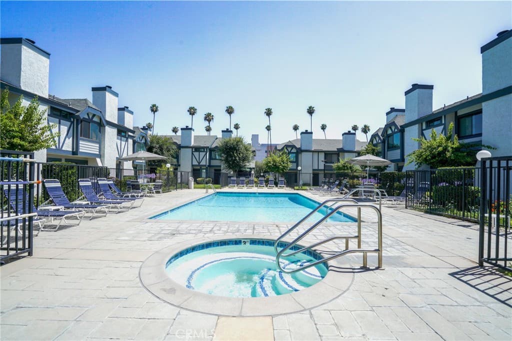 19231 Sherman Way 25