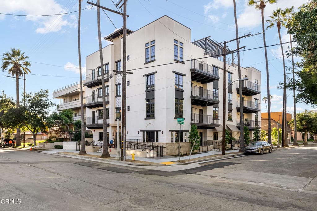 139 S Oak Knoll Avenue 104