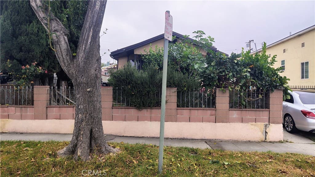 4225 Folsom