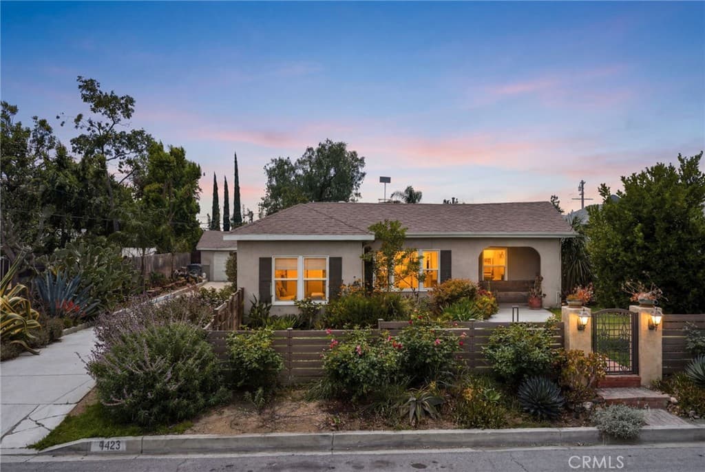 9423 Lomita Drive