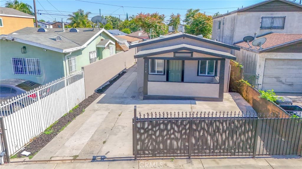 2114 E Knopf