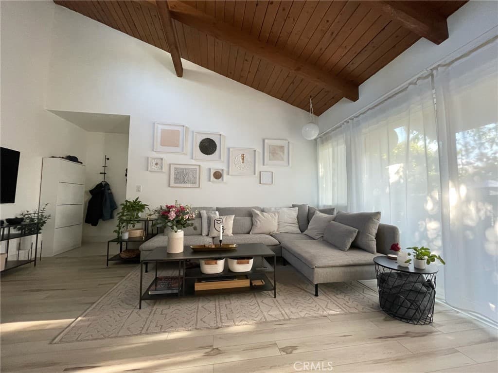 4806 Hollow Corner 234