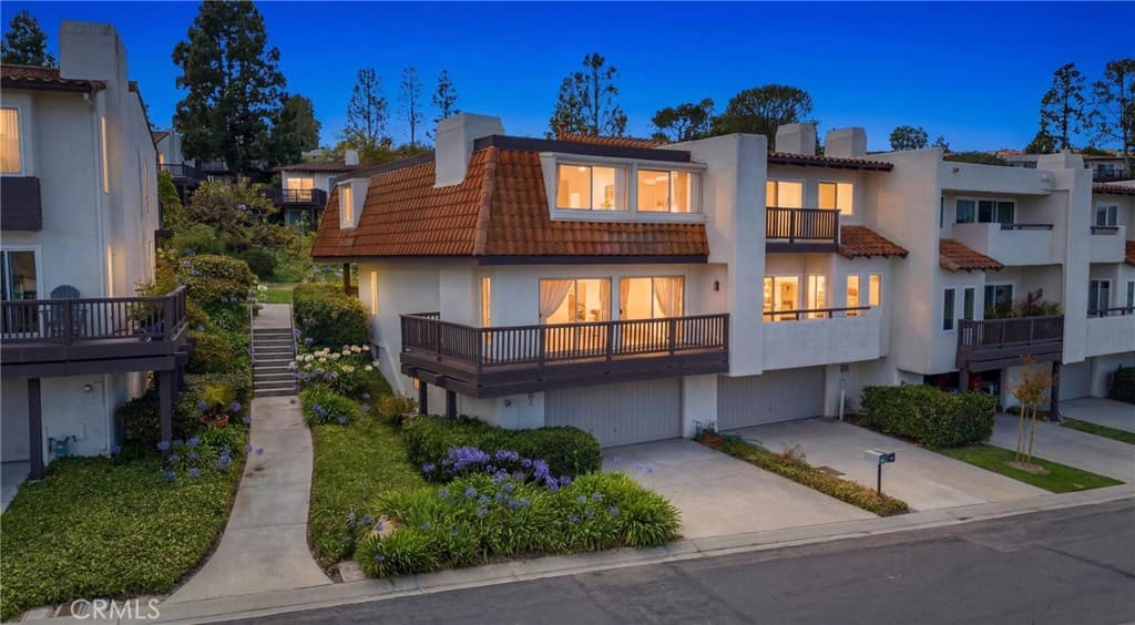 12 Cypress Way