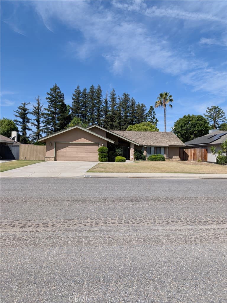 8817 Sierra Oak