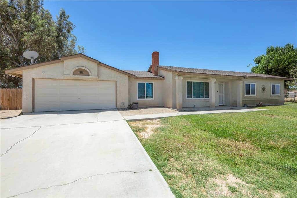 9742 E Avenue R8