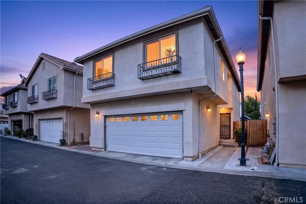 9354 Burnet 105