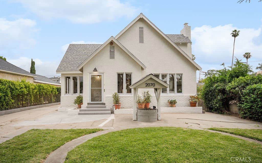 2070 El Sereno