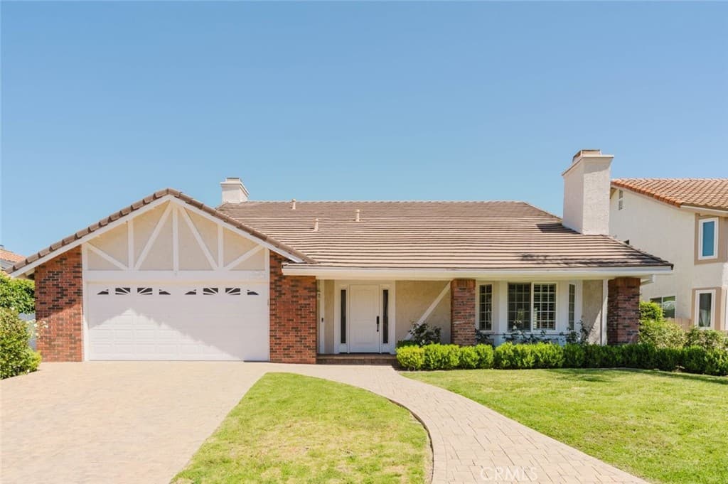 29049 Acanthus Court