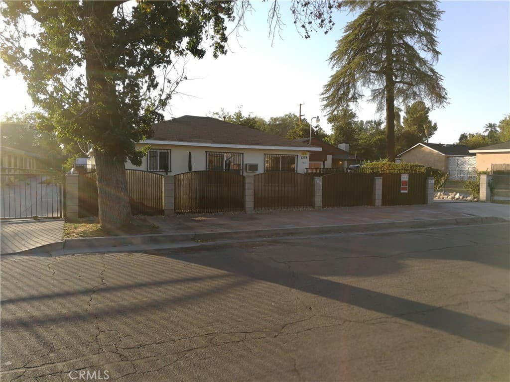 1364 Bell Street