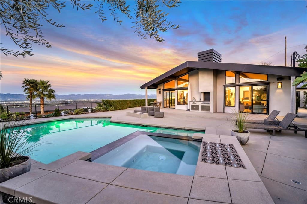 4326 Coronet Drive