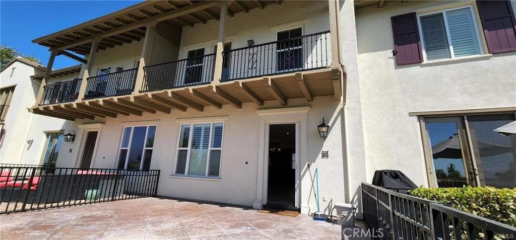 827 Terrace E 6