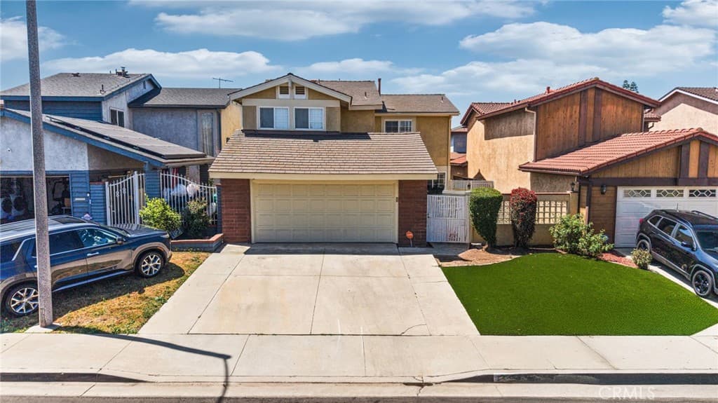 814 E Sandpoint Court