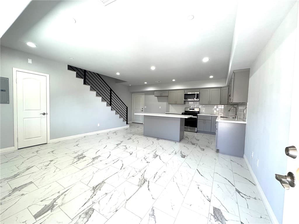 15616 Amar Road B
