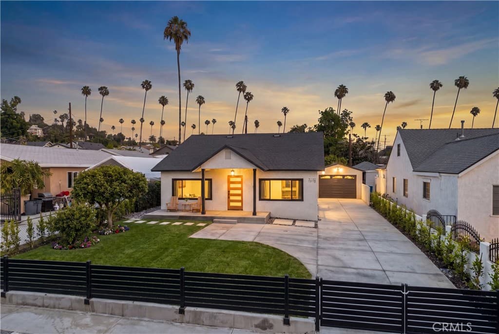 3722 Pueblo Ave