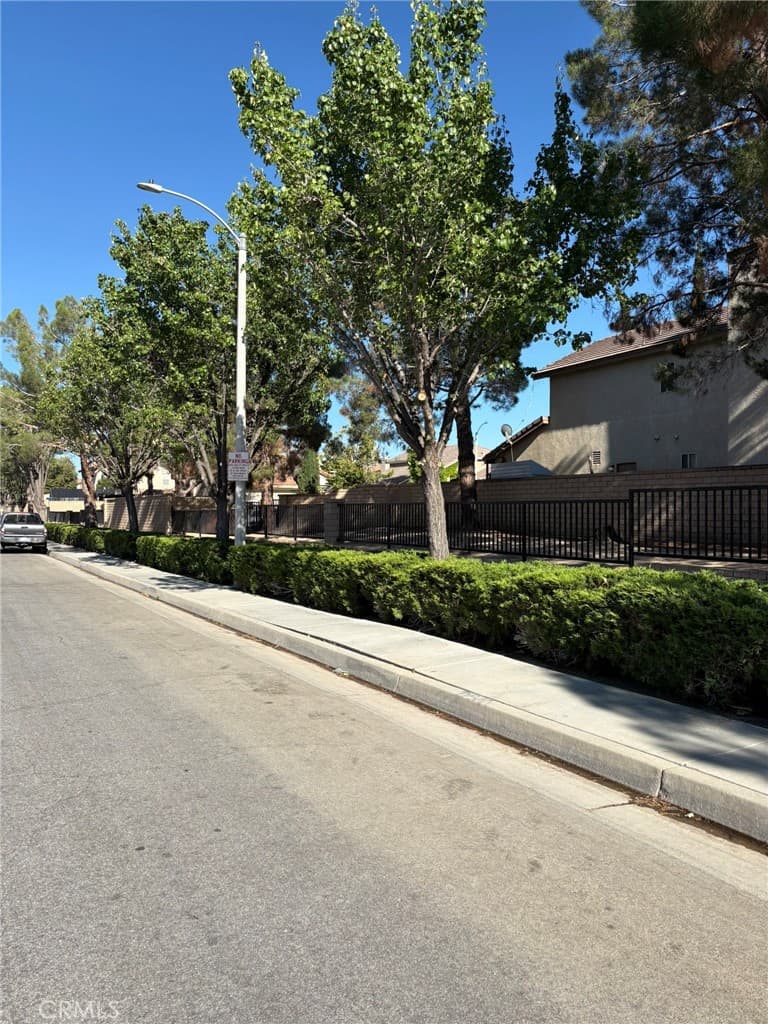 3309 Fairfield Avenue