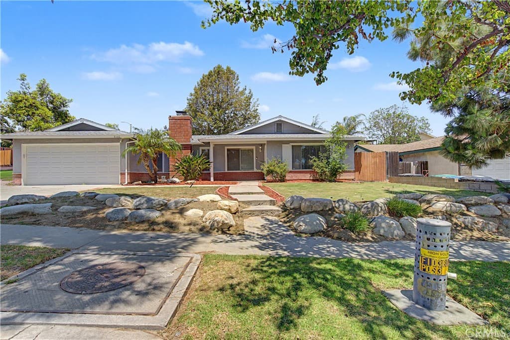3340 Bayberry