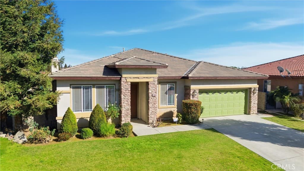 5406 Pelican Hill Drive