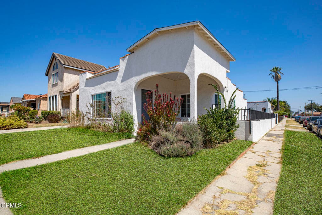 1255 W 85th Street