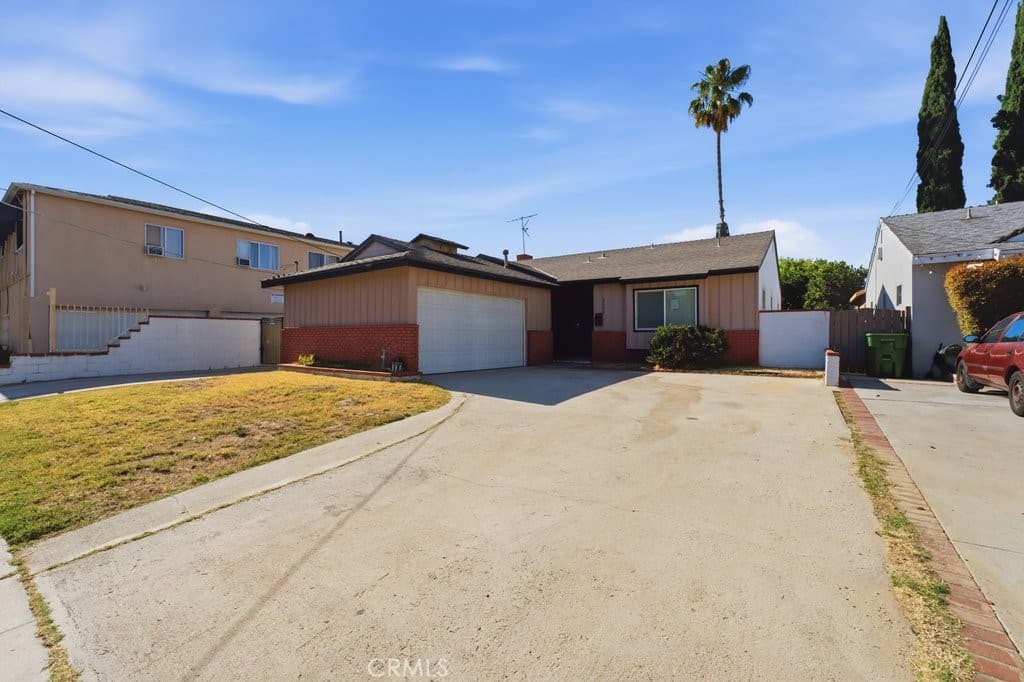 10943 Kittridge Street