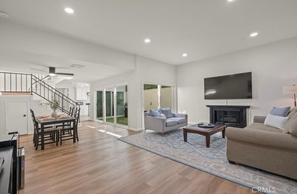 308 1/2 Commonwealth Avenue