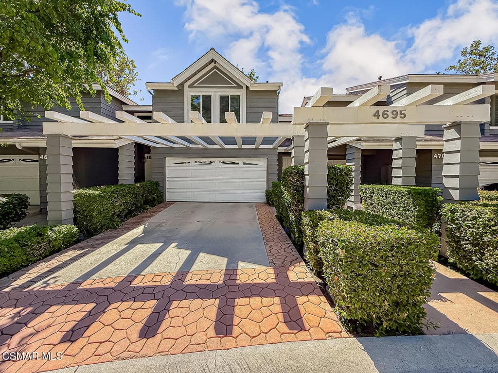4695 Club View Drive