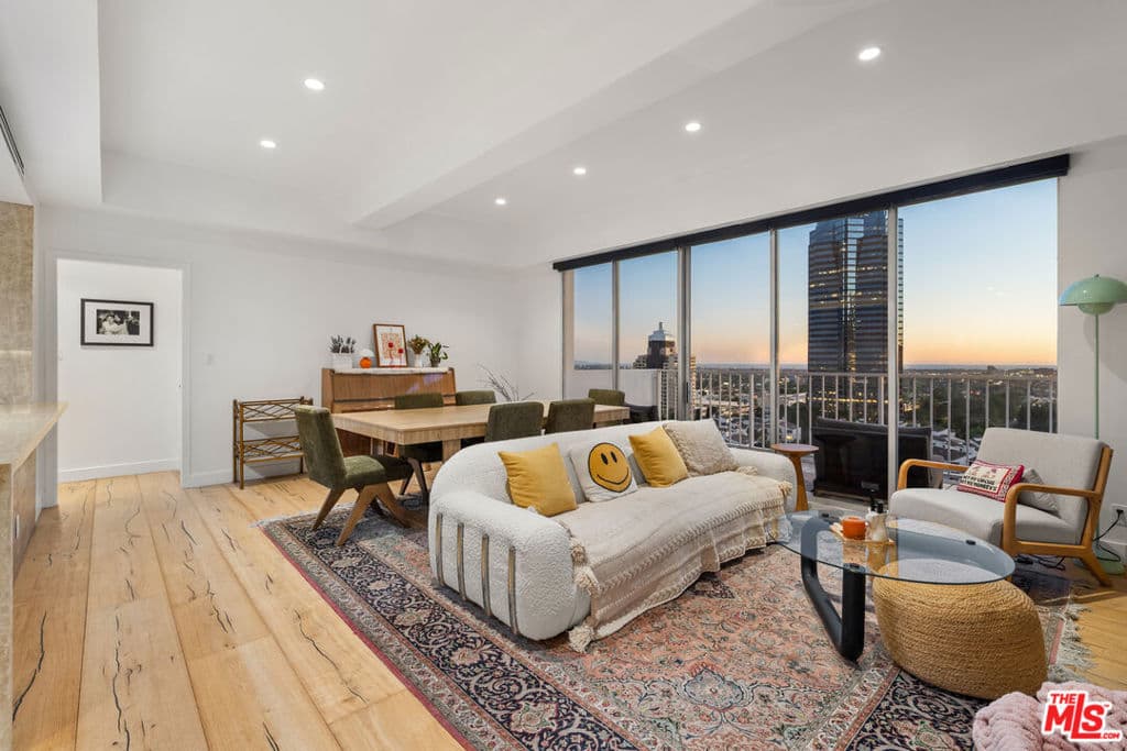 2170 Century Parkway 2107
