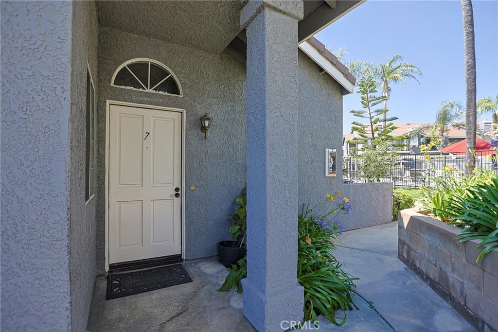 776 E San Bernardino 7