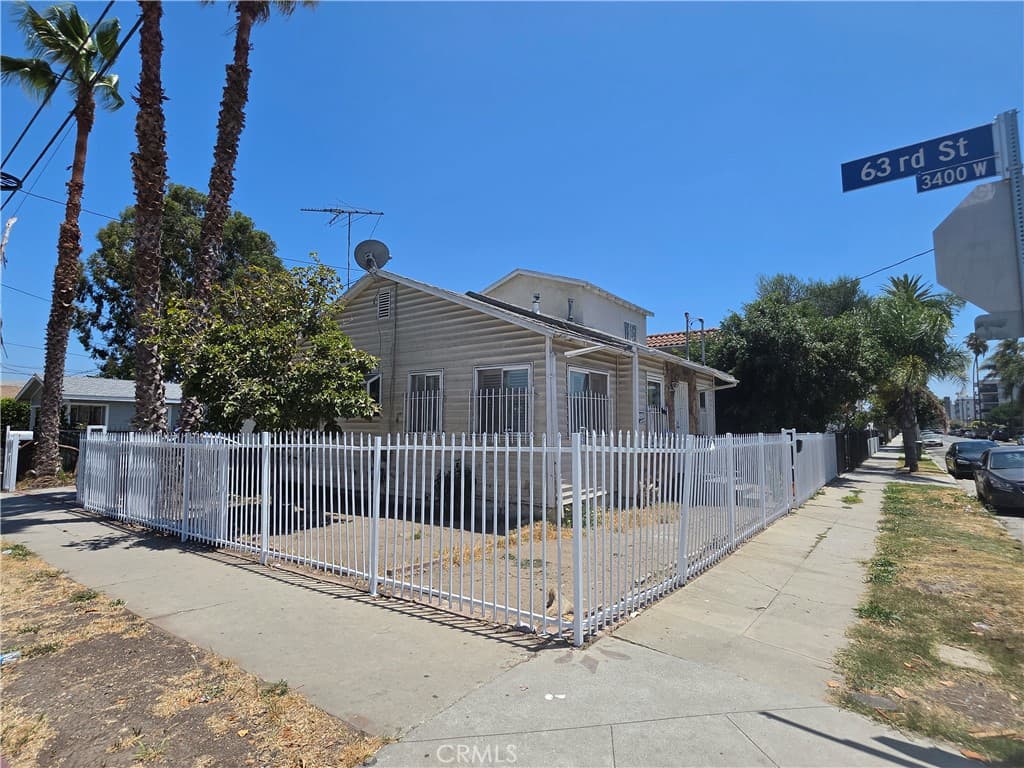 6302 Brynhurst