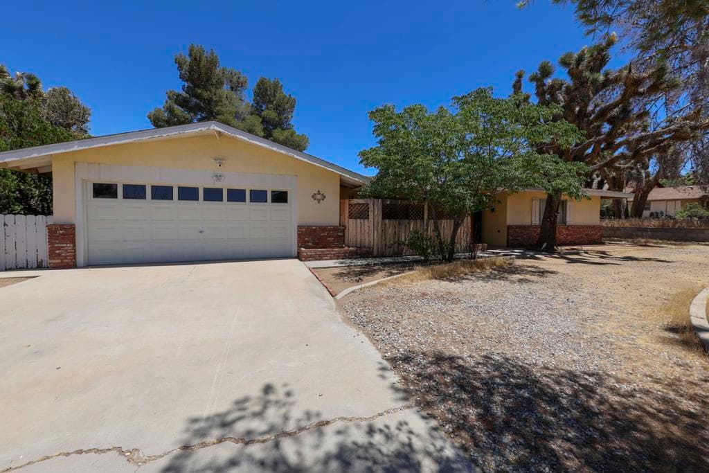 7603 Fox Trail