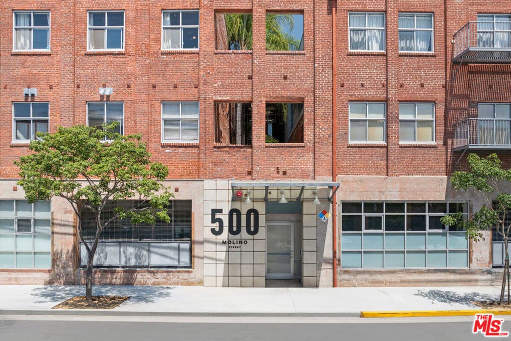 500 Molino Street 207