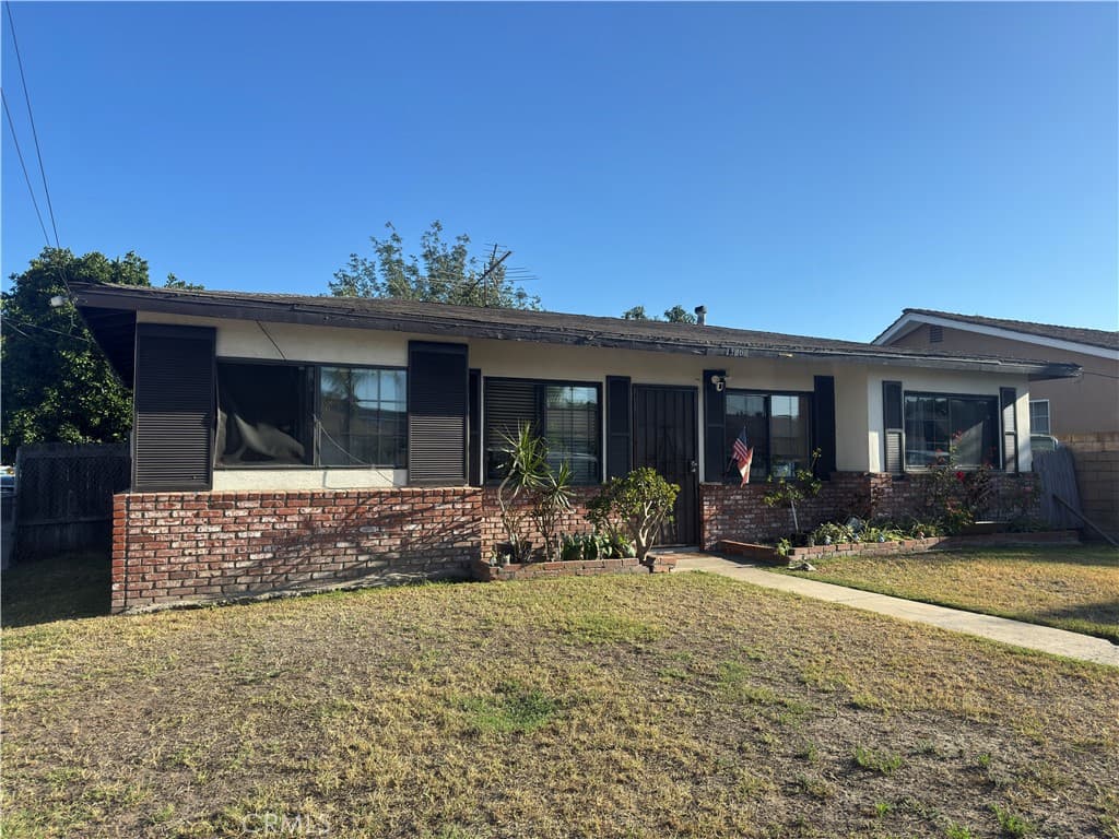 11864 Hopland