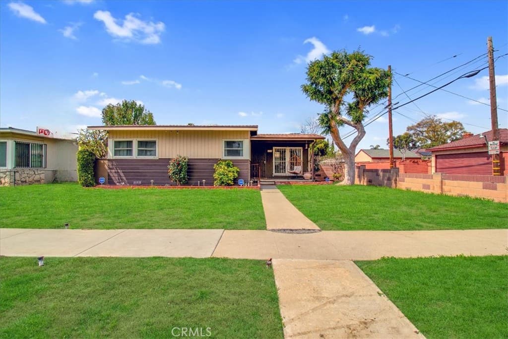6855 Butler Ave