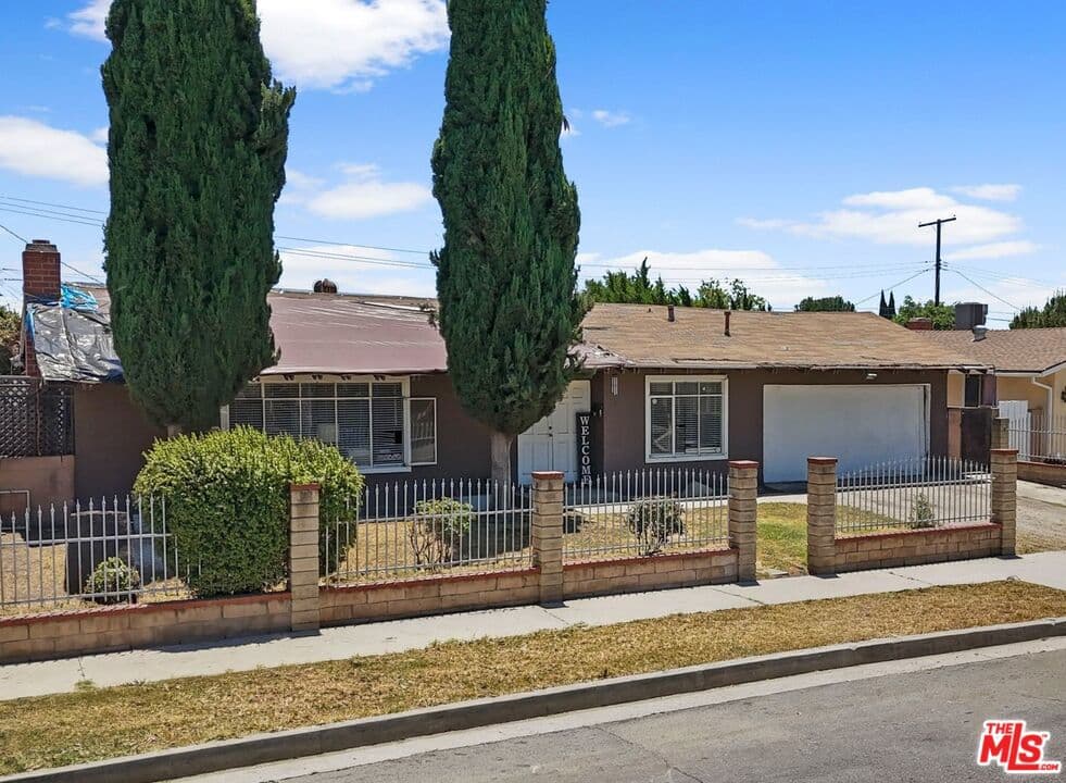14992 Oro Grande Street