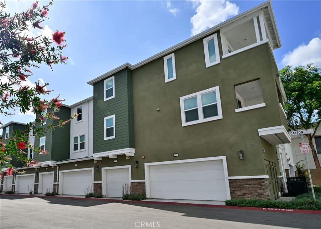1750 Cayton Loop