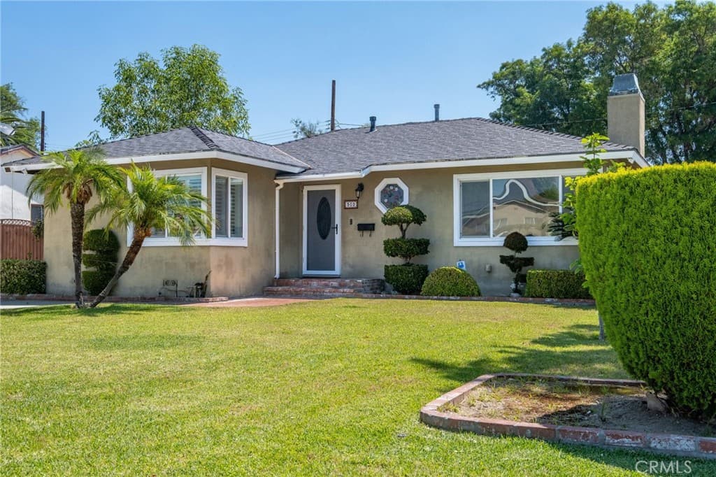 302 N Nora