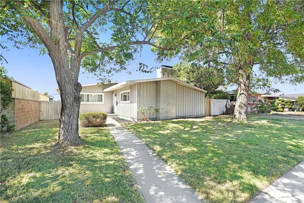 14912 Chatsworth