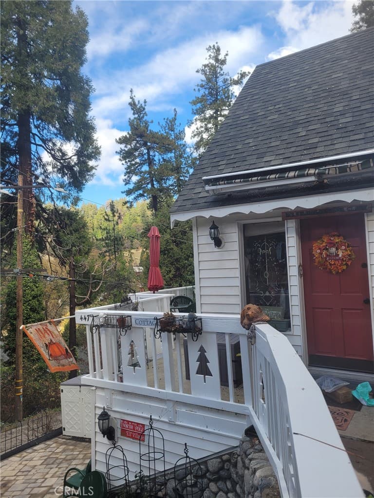 447 Valley Road