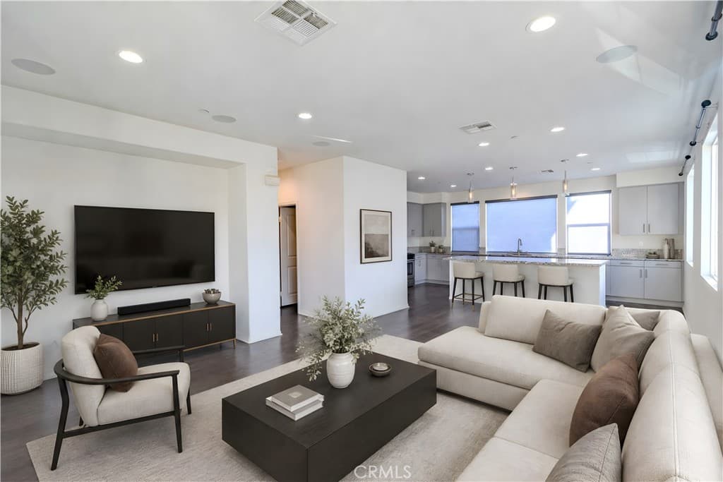 809 N Dalton 104